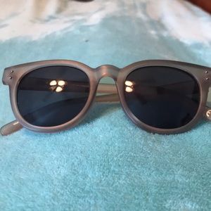 👓VANS gunmetal grey sunglasses